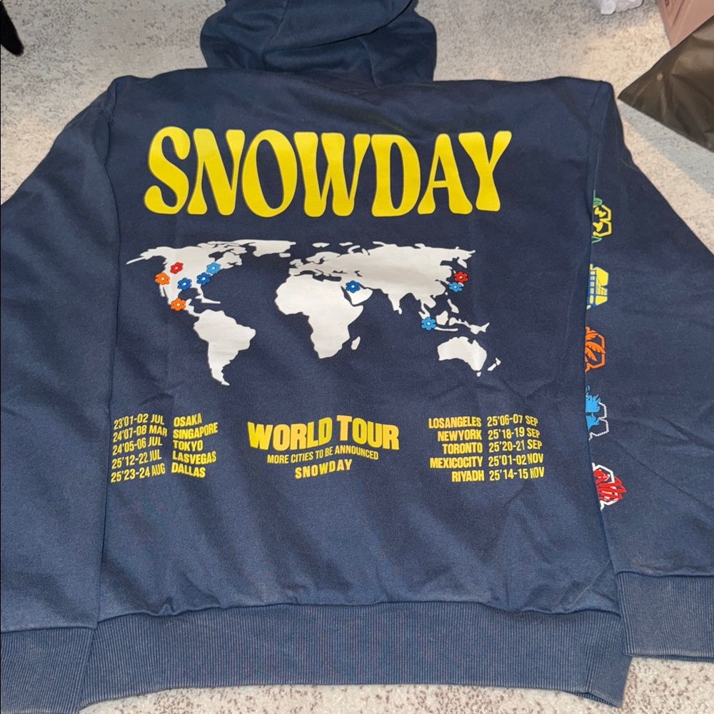 SNOWDAY Black Hoodie for Women